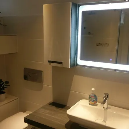 Ferienzimmer Familie Schmidt *