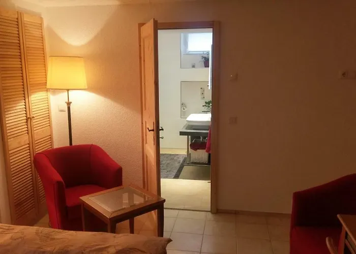 Ferienzimmer Familie Schmidt * Grossdeuben