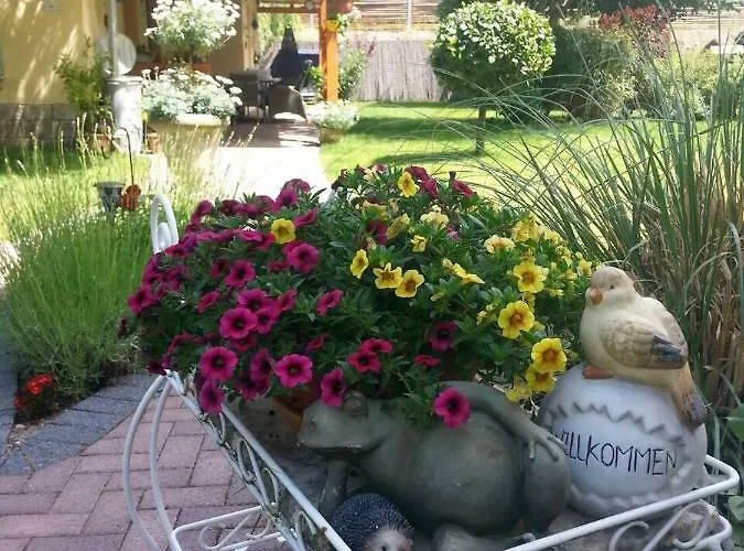 Ferienzimmer Familie Schmidt Pansiyon *