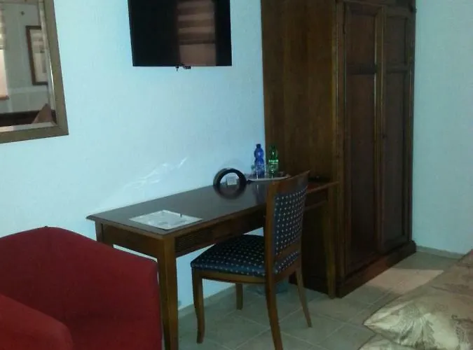 Ferienzimmer Familie Schmidt Pansiyon *